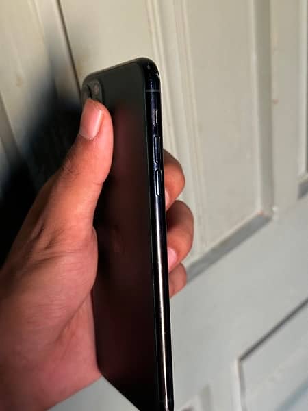 Iphone 11 Pro Max 256 GB Dual Pta Approved with box 2