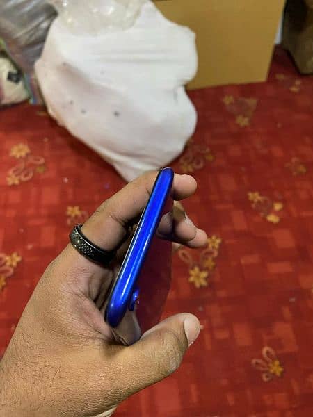 vivo 1823 without box and charger 3