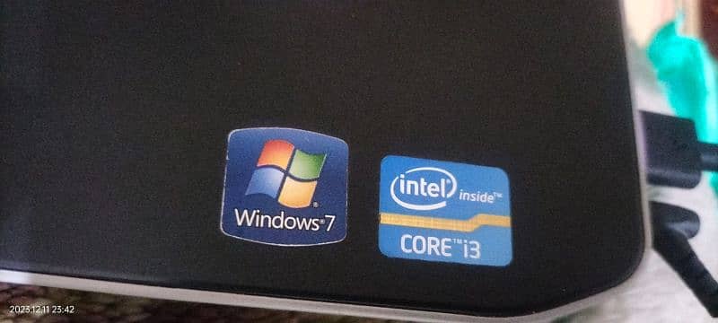 Laptop i3 3rd Gen,4gb RAM,500Gb Hard Disk,17inch Screen with win 10,11 5