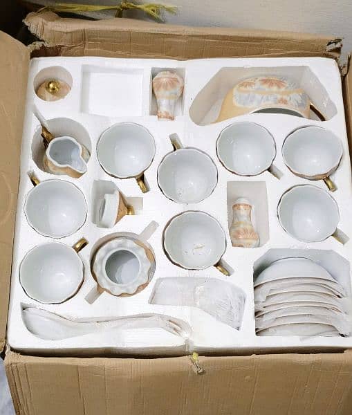 Dinner set 75 pieces with box fine procelain 5