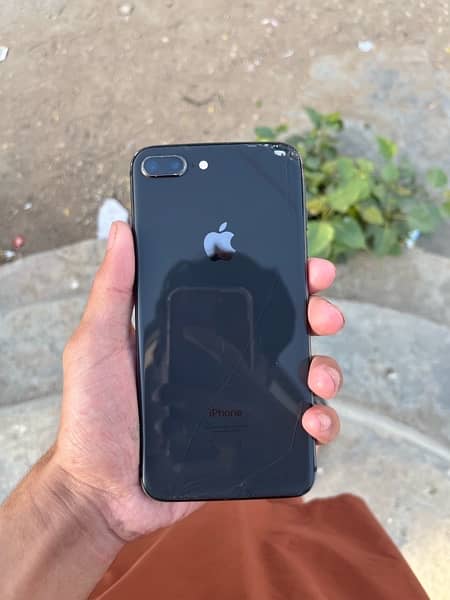 iphone 8plus approved with box 0