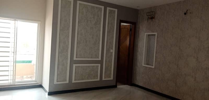 Brand New 10 Marla House For Sale In Allama Iqbal Town - Gulshan Block Lahore 5