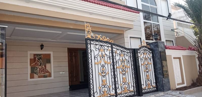 Brand New 10 Marla House For Sale In Allama Iqbal Town - Gulshan Block Lahore 0