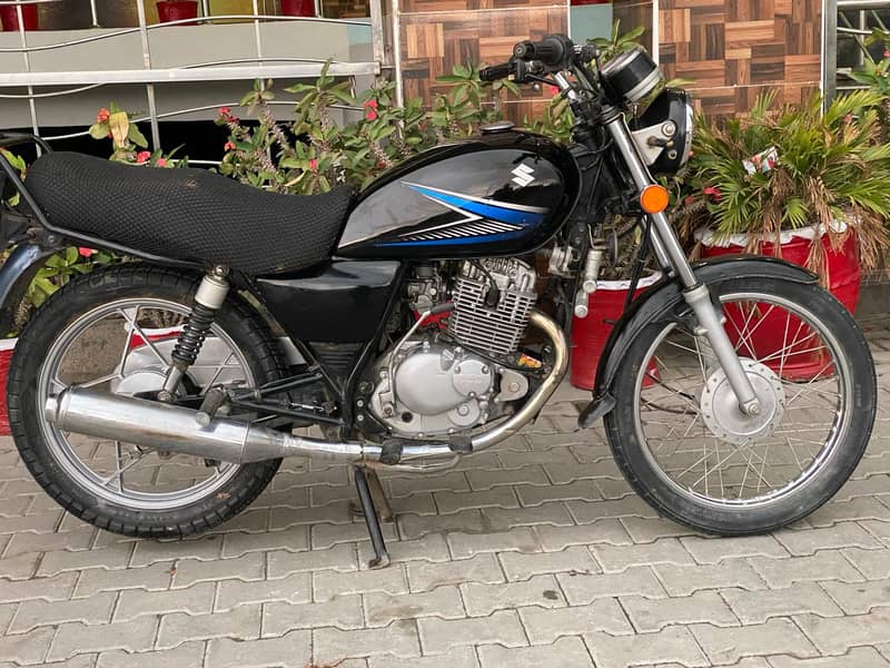 Suzuki GS 150cc 5