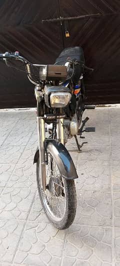 Union star bike all ok 10 by 10 condition
