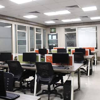 Furnished Office For Rent At Kohinoor With Furniture & Fixture 5