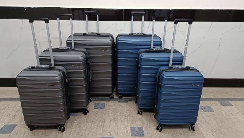 Luggage bags/ travel suitcases/ trolley bags/ travel trolley/ attachi 8