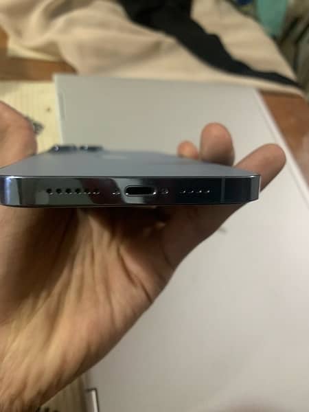 Iphone 13 pro max, PTA approved 10/10 condition 4