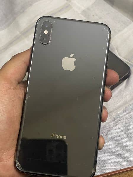 Iphone xs max 64 gb pta approved 3