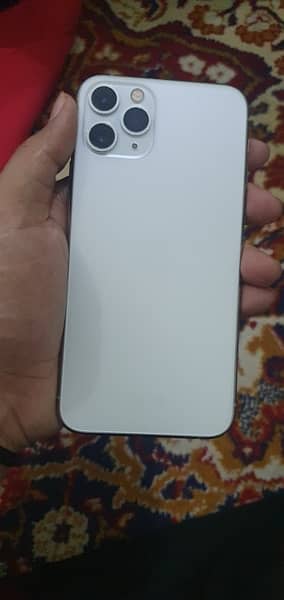 i Phone 11 Pro in very good condition reasonable price 1