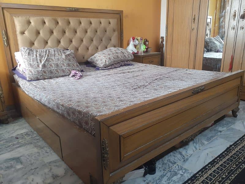 Bedroom furniturefor sale 0