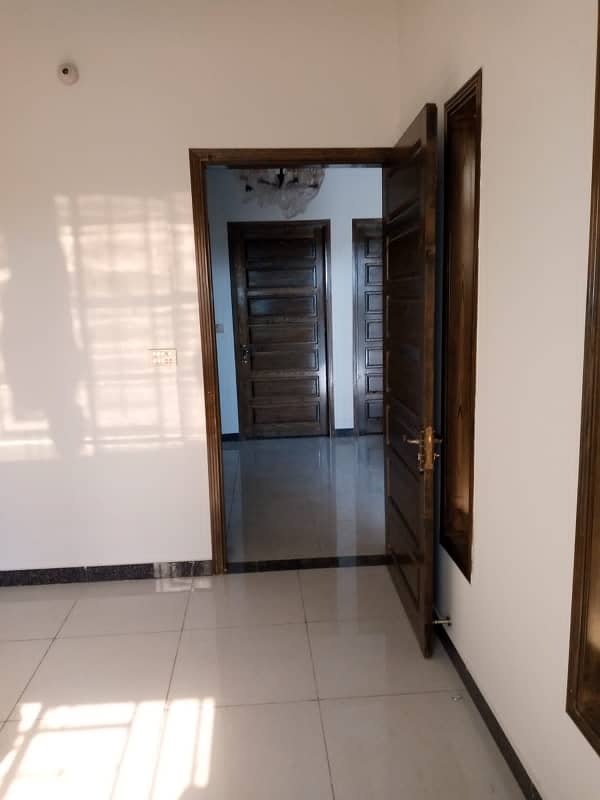 2 bed dd corner flat for sale in Tulip tower 1