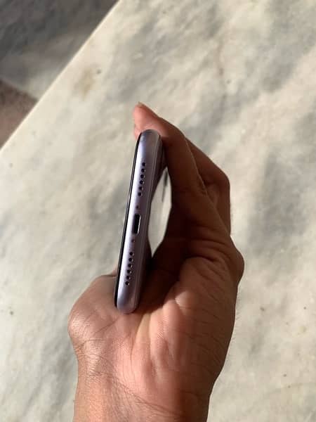Iphone 11 With Box Non PTA Face id Ok 5