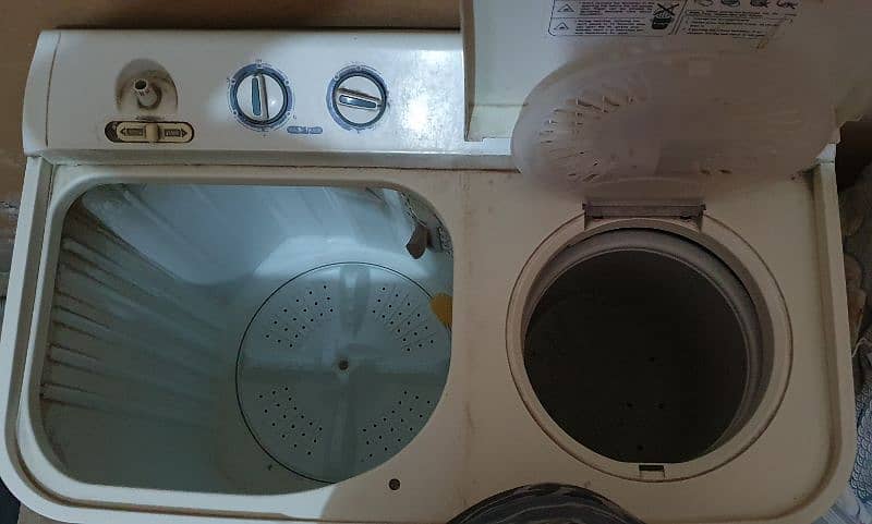 Haier twin tub washing machine 1