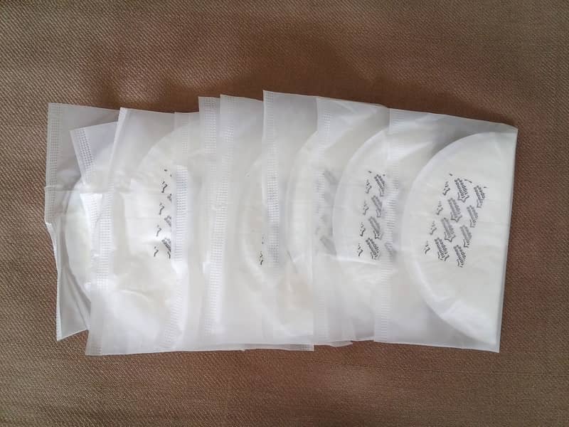 Tommeetippee Disposable Breasts Pads 3