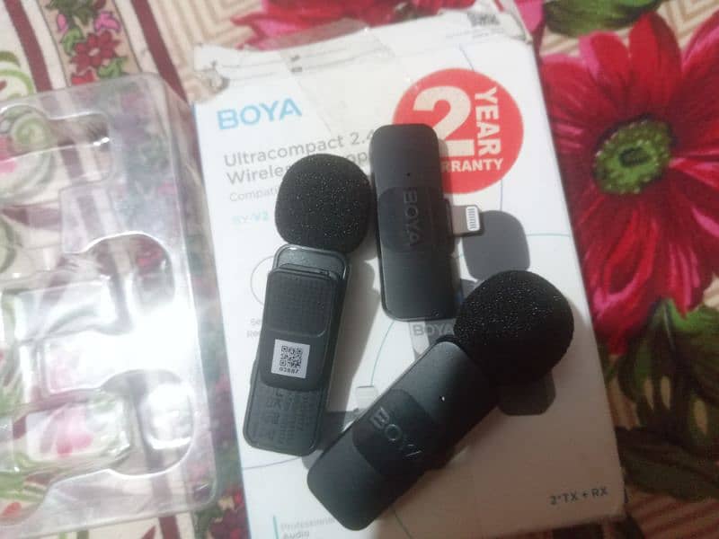 Boya wireless microphone V2 3