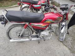 10/10 bike ha bilkol oky urgent sale ak side wala tapa damage ha
