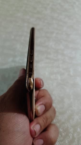 Apple iphone 11 Pro 256Gb Gold PTA APPROVED 2