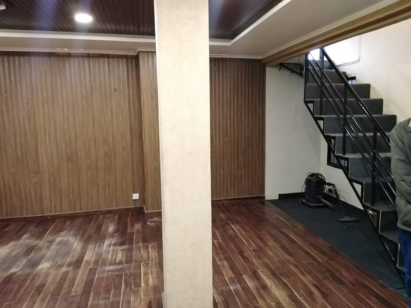 Area 900 Sq. Ft Brand New Corporate Office In Liberty Gulberg For Rent Lahore 16