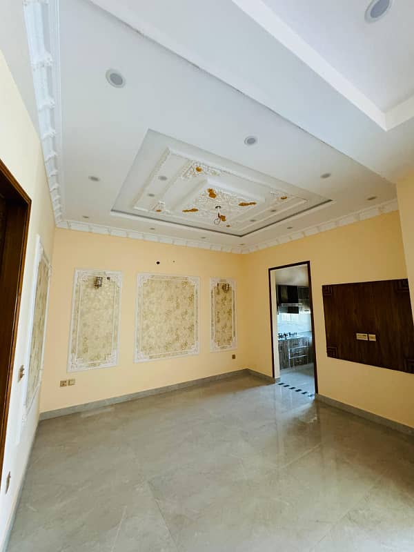 5 Marla House Are Available For Sale in Crystal Block in park view city Lahore 4