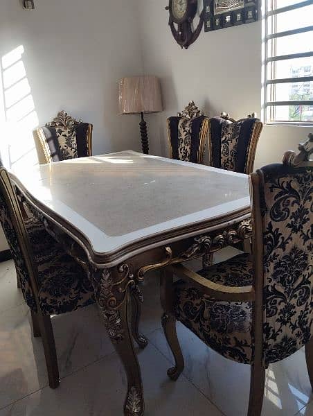 Antique Beautiful Dinning Table 3
