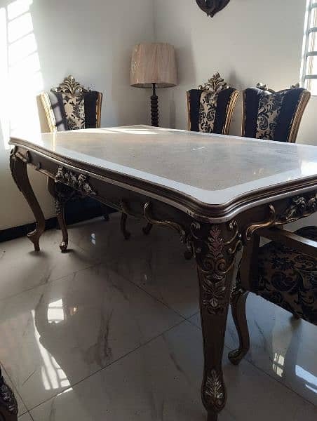 Antique Beautiful Dinning Table 5
