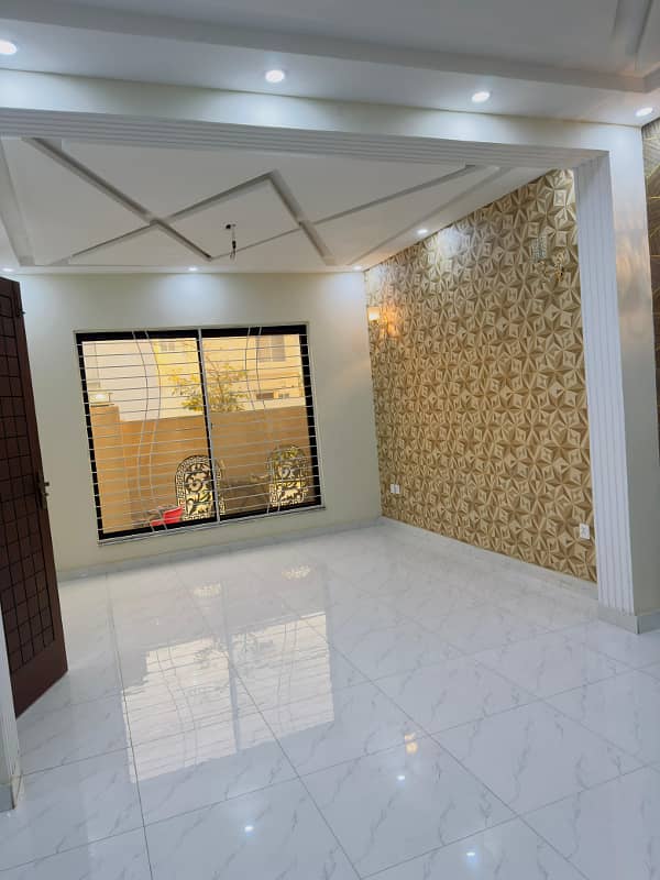 5 Marla House Are Available For Sale in Tulip Extension Block in park view city Lahore 7