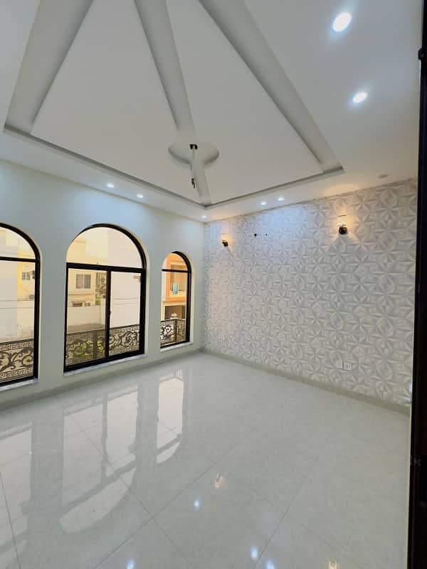 5 Marla House Are Available For Sale in Tulip Extension Block in park view city Lahore 8