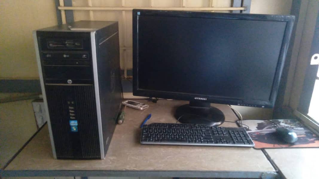 HP downloading PC desktop computer 8 TB full with movies, complete 0