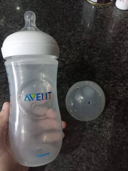 Avent feeder with nipple 3