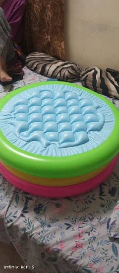 kids swimming pool under 9 year old best condition no whole 100% ok 0