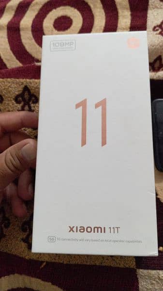 Xiaomi  11t 8gb 128gb with diba chargr 14