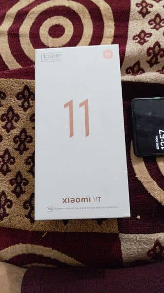Xiaomi  11t 8gb 128gb with diba chargr 15
