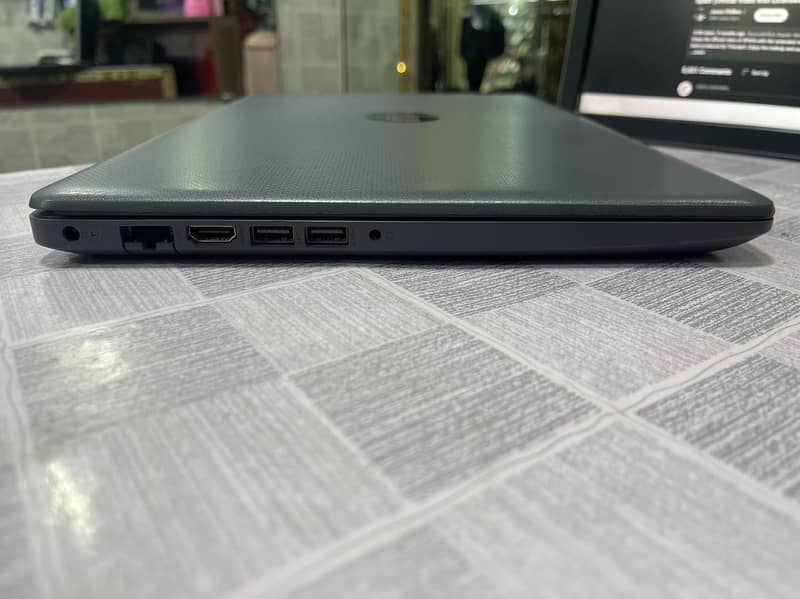 HP 255 G7 NoteBook ( 02 GB Dedicated Card ) 6