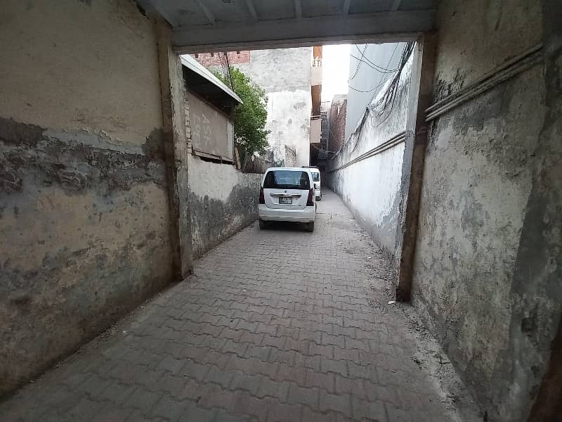 2.5 Marla Complete Independent House For Rent Near Cakes & Bakes Neelam Block Iqbal Town 2