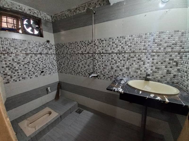 2.5 Marla Complete Independent House For Rent Near Cakes & Bakes Neelam Block Iqbal Town 12