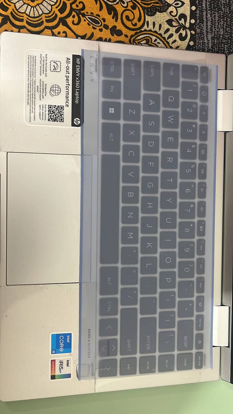 HP envy x360 14" 2-in-1 laptop 14-es0013dx 6
