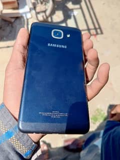 Samsung Galaxy J7 max