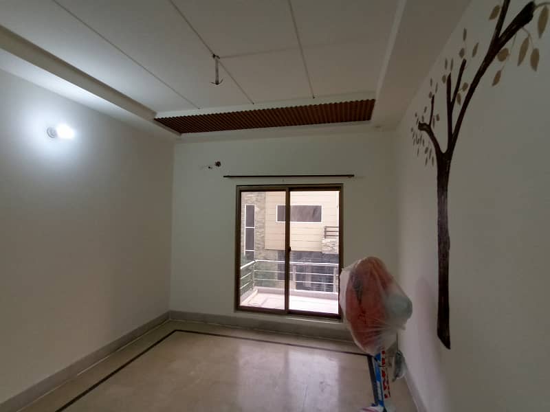 3.5 Marla Triple Story House for Sale in Al Noor Garden Faisalabad 26