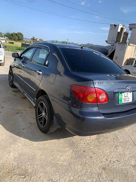 Toyota Corolla 2D Saloon for sell 2004 model 10/10 like brand new 18