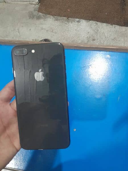 iphone 8 plus non pta . 5