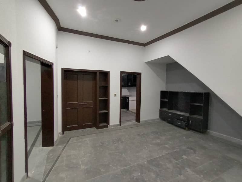 5 Marla Triple Story House available for Sale - Ghalib City Faisalabad 3