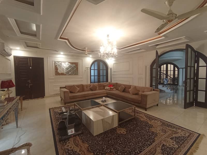 A Beautiful And Allegiance 2 Kanal House Available For Rent In Bahria Town Lahore It Is Available At Very Affordable Rate 0