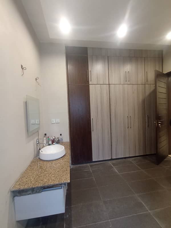 A Beautiful And Allegiance 2 Kanal House Available For Rent In Bahria Town Lahore It Is Available At Very Affordable Rate 36