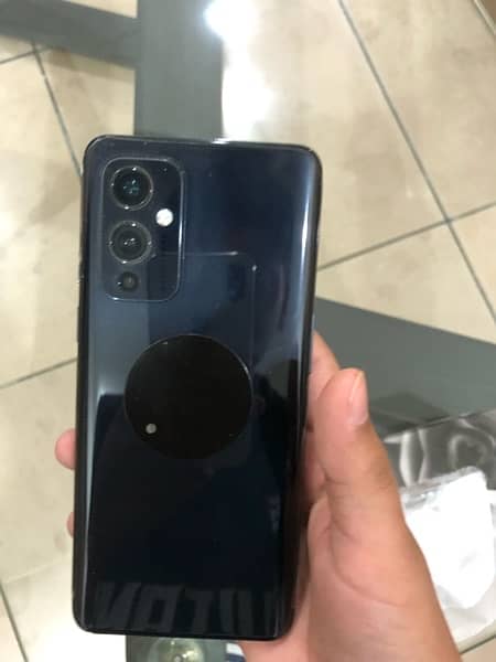 Oneplus 9 12/256 Lush condition scartchless PTA approved 1