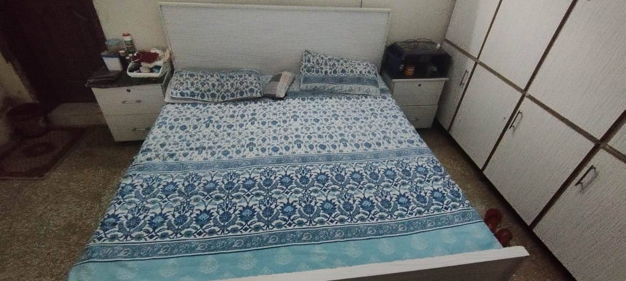 King size bed with 2 side tables and Mattress 1