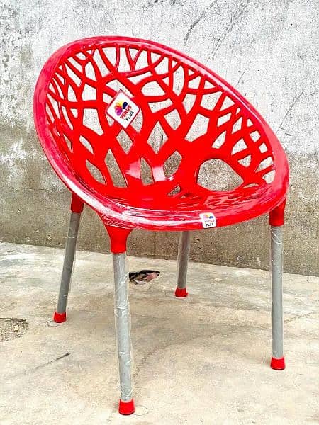 Pure Plastic Chairs in wholesale 4