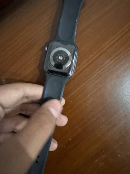 Apple Watch Series 4 44 mm brand new condition 1