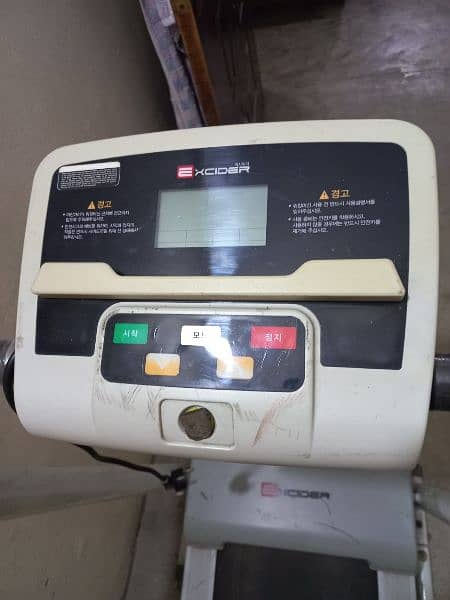 condition 10\10 electric treadmill . 2