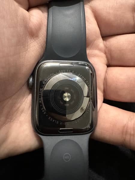 Apple Watch Series 4 44 mm 0